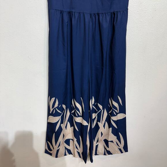 Made With Love Navy Floral Cold Shoulder Wide Leg Jumpsuit Sz M NWT - Picture 4 of 14